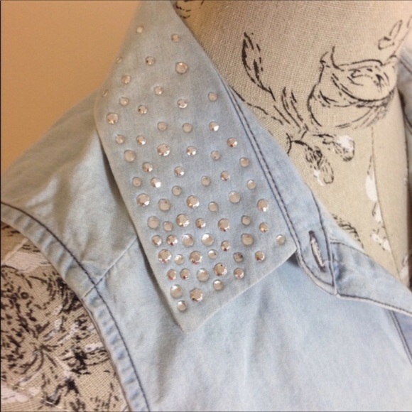 NEW Candie’s Jean Embellished Top L - Picture 3 of 4